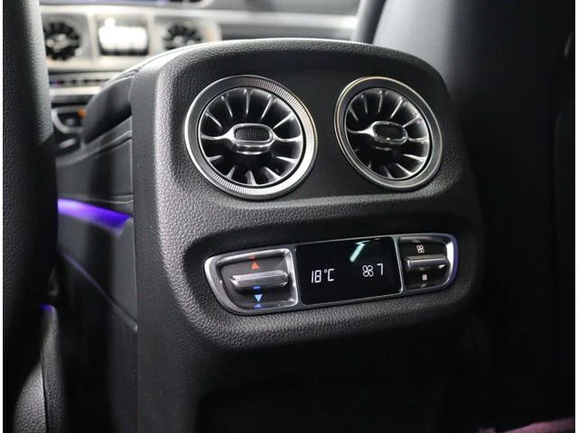 MERCEDES AMG G-CLASS 52