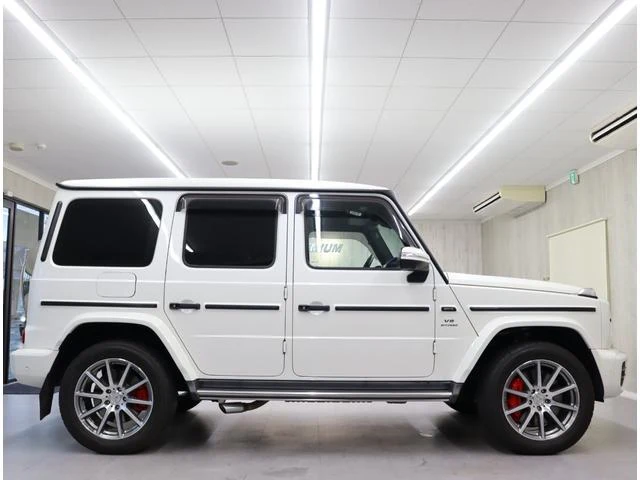 MERCEDES AMG G-CLASS 32