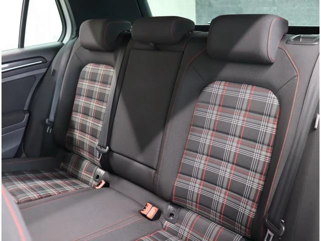 Volkswagen GOLF 41