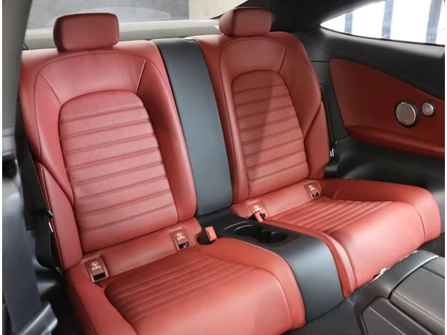 MERCEDES AMG C-CLASS 6