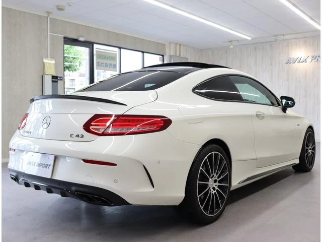 MERCEDES AMG C-CLASS 33