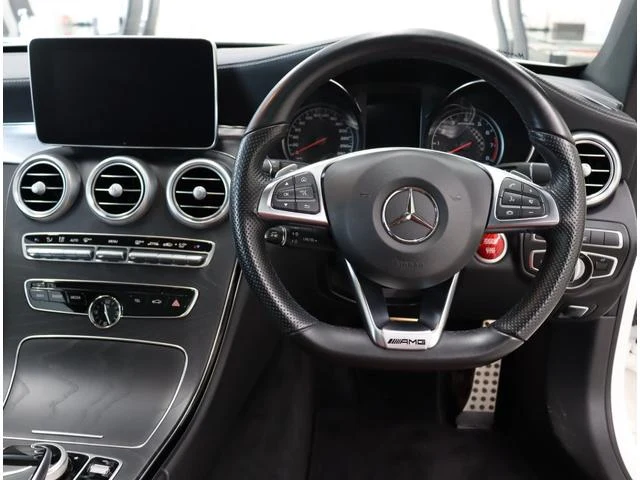 MERCEDES AMG C-CLASS 8
