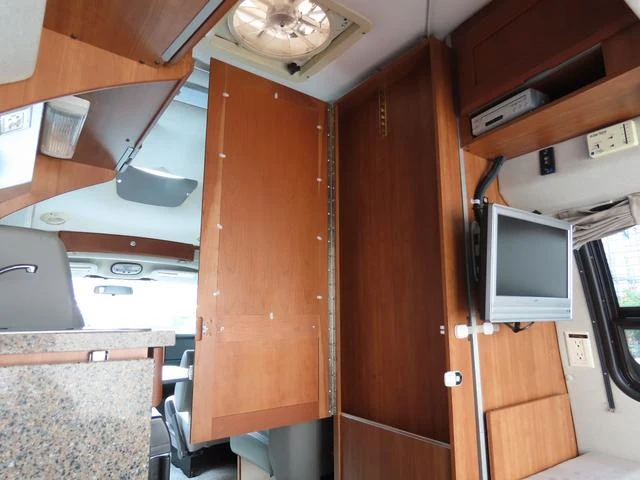 Chevrolet EXPRESS 27