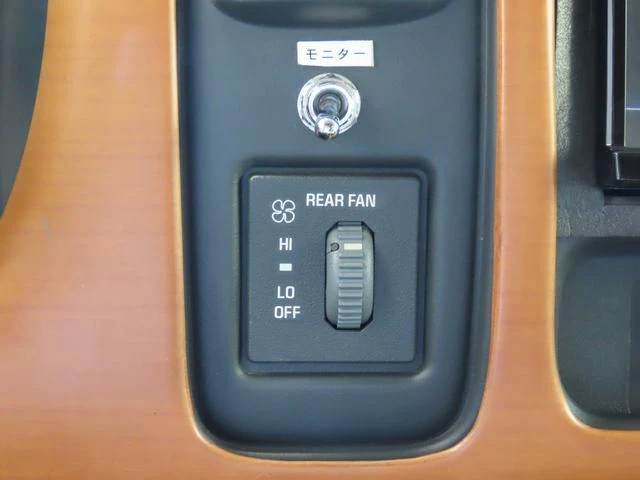 Chevrolet EXPRESS 23