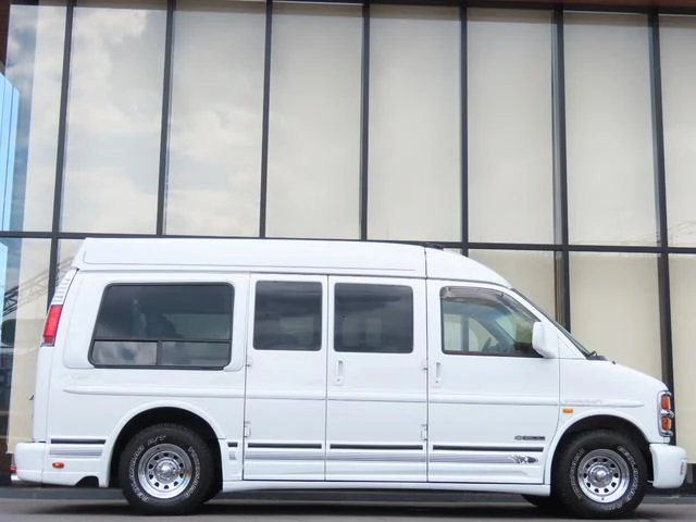 Chevrolet EXPRESS 8