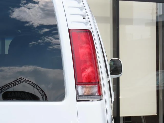 Chevrolet EXPRESS 18
