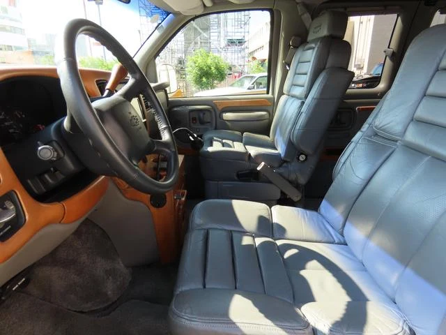 Chevrolet EXPRESS 4