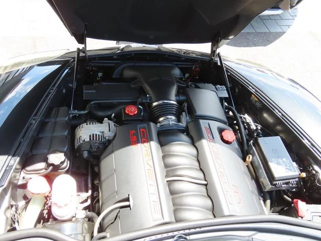 Chevrolet CORVETTE 19