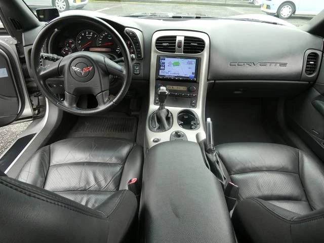 Chevrolet CORVETTE 26
