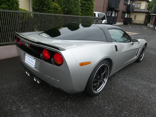 Chevrolet CORVETTE 8