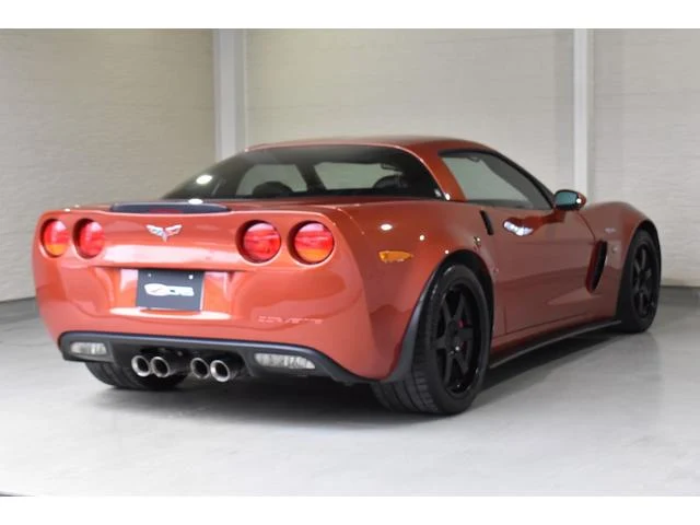 Chevrolet CORVETTE 3