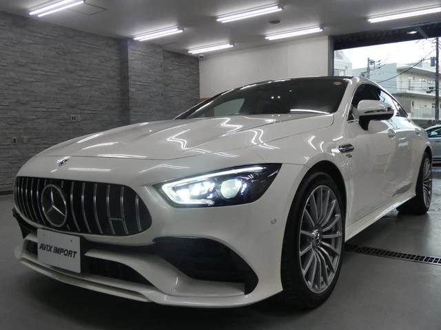 MERCEDES AMG GT 61