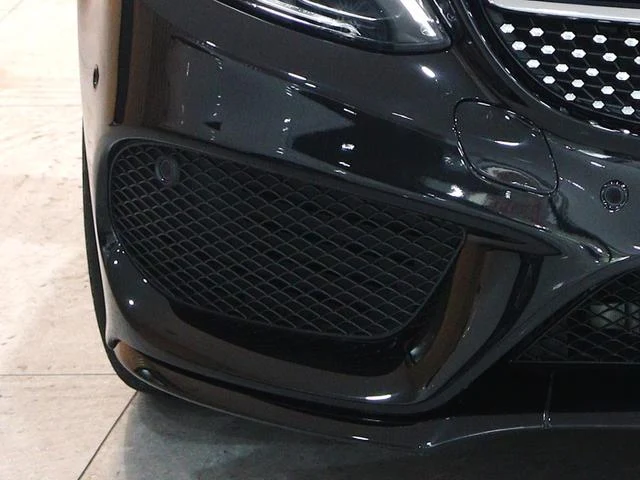 MERCEDES AMG C-CLASS 33