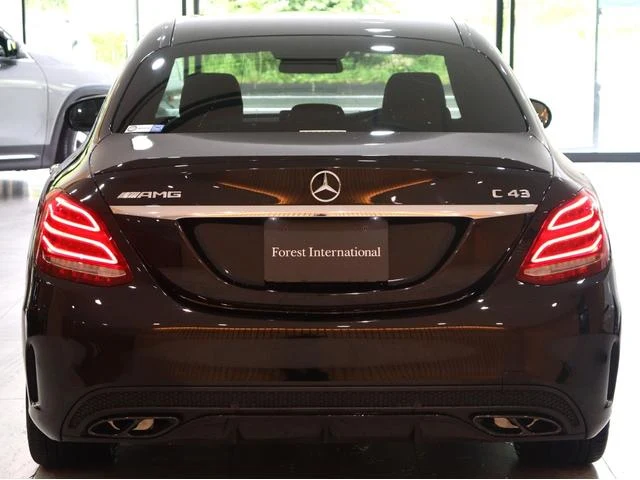 MERCEDES AMG C-CLASS 5