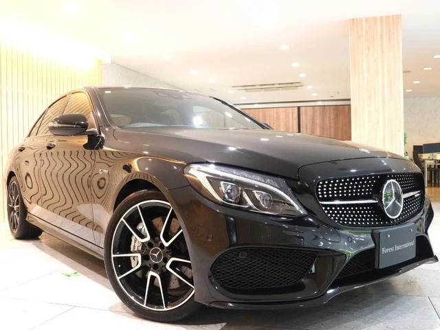 MERCEDES AMG C-CLASS 7