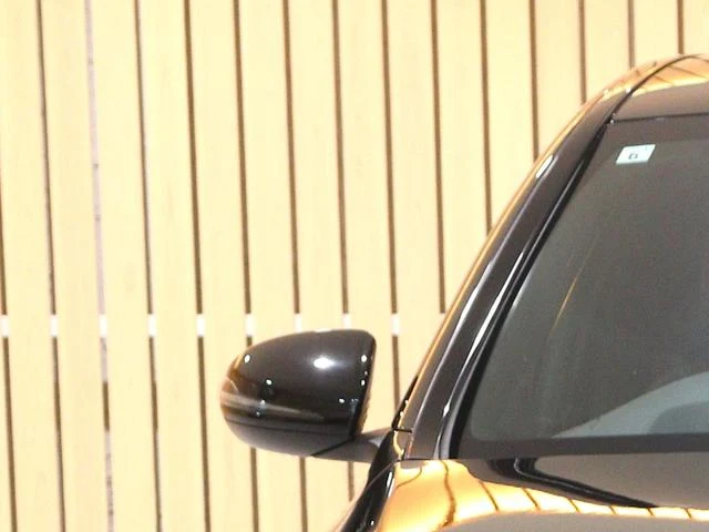 MERCEDES AMG C-CLASS 28