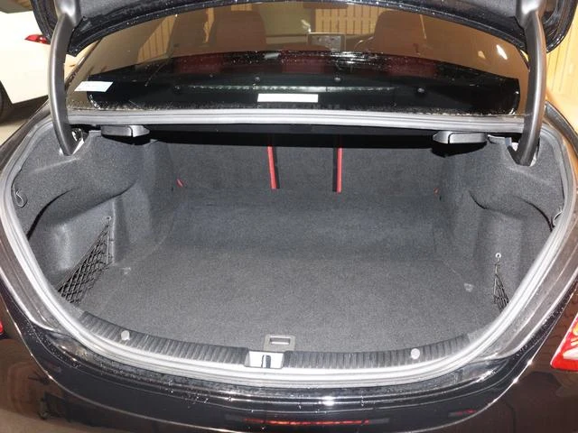 MERCEDES AMG C-CLASS 22