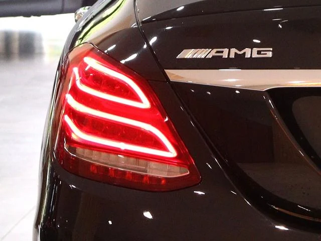 MERCEDES AMG C-CLASS 39