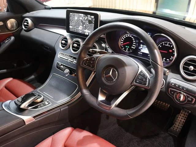 MERCEDES AMG C-CLASS 11