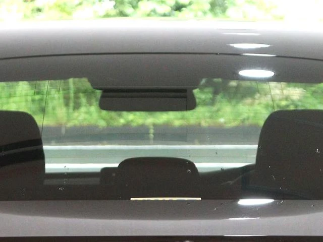 MERCEDES AMG C-CLASS 37