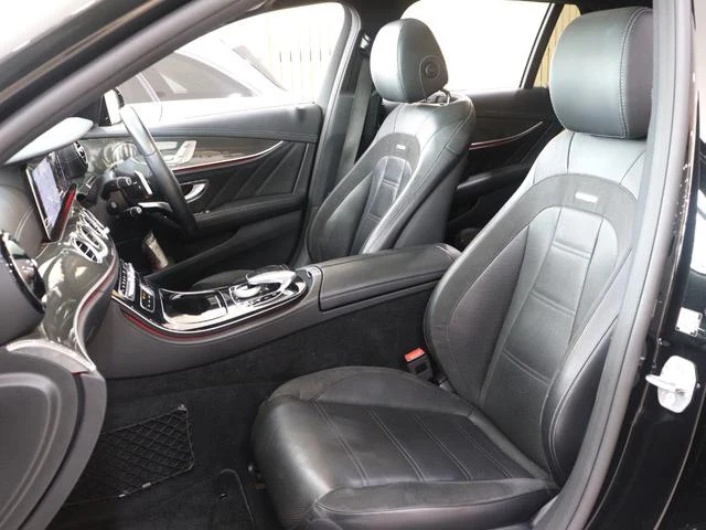 MERCEDES AMG E-CLASS 12