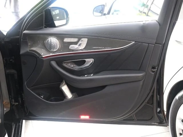 MERCEDES AMG E-CLASS 15
