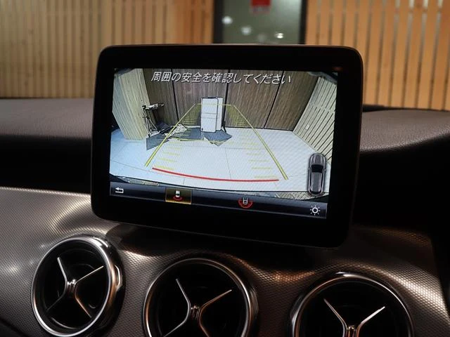MERCEDES BENZ GLA-CLASS 17