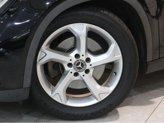 MERCEDES BENZ GLA-CLASS 9