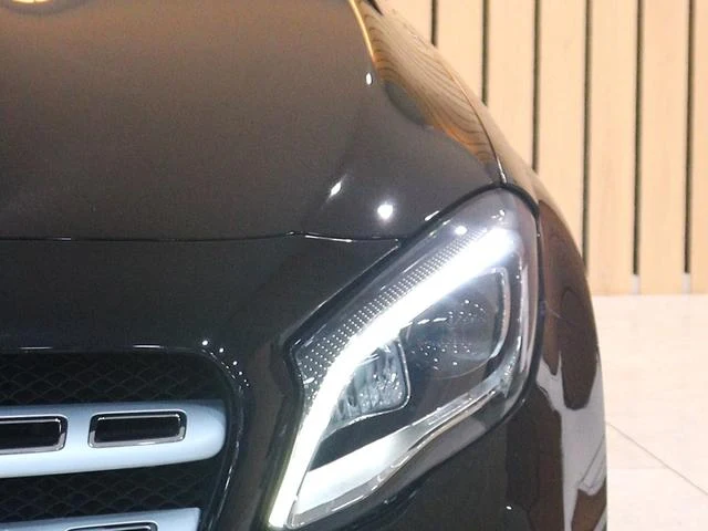 MERCEDES BENZ GLA-CLASS 32