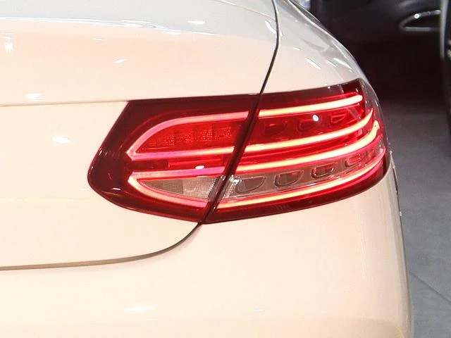 MERCEDES BENZ C-CLASS 42