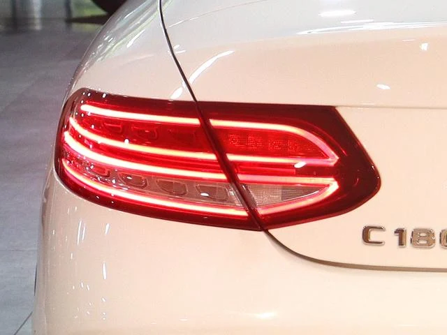 MERCEDES BENZ C-CLASS 40