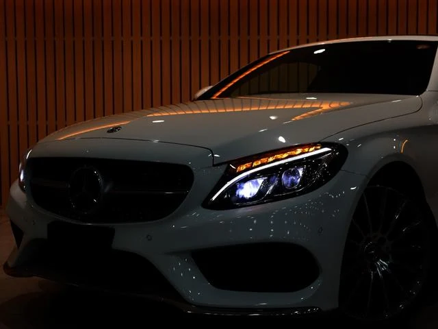 MERCEDES BENZ C-CLASS 10
