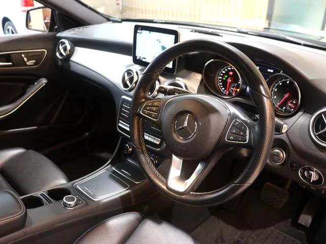 MERCEDES BENZ GLA-CLASS 56