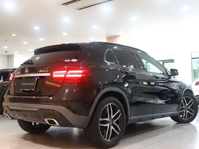 MERCEDES BENZ GLA-CLASS 7