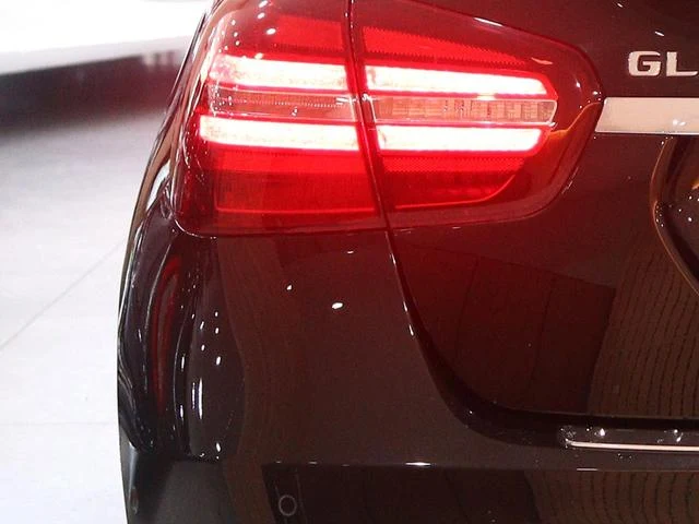MERCEDES BENZ GLA-CLASS 40