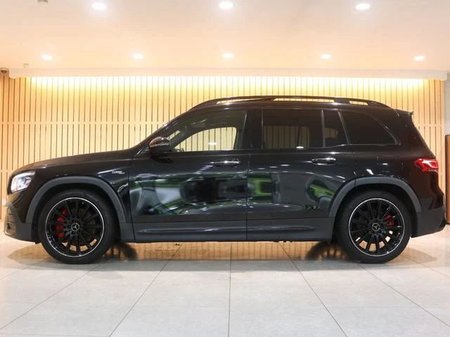 MERCEDES AMG GLB 5
