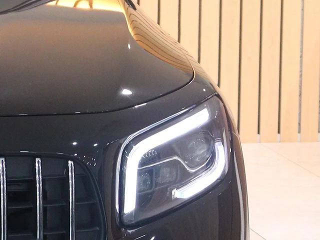 MERCEDES AMG GLB 33