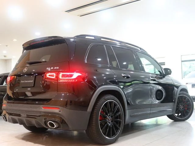 MERCEDES AMG GLB 7