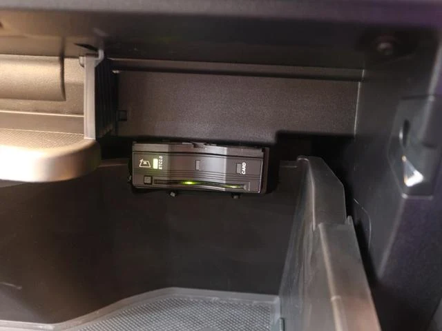 MERCEDES BENZ GLB 25