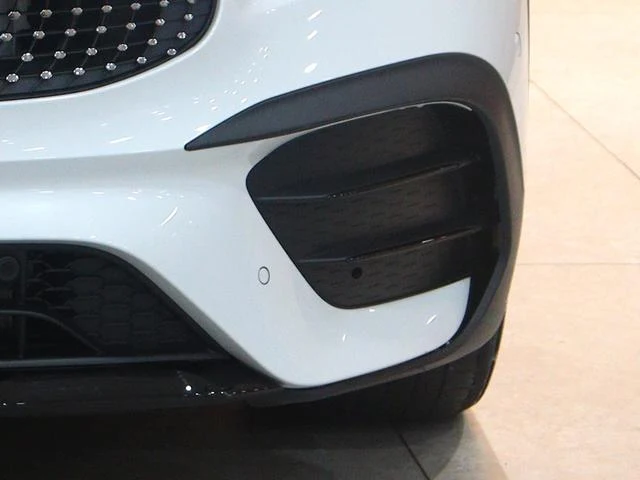 MERCEDES BENZ GLB 37