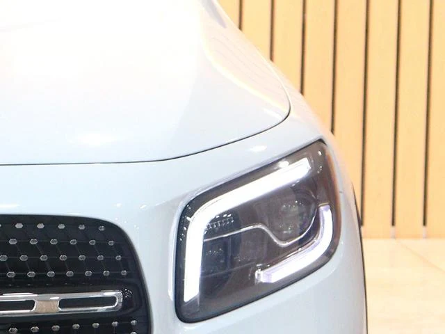 MERCEDES BENZ GLB 34