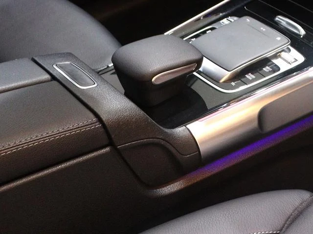 MERCEDES BENZ GLB 55