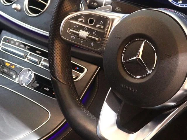 MERCEDES BENZ E-CLASS 52