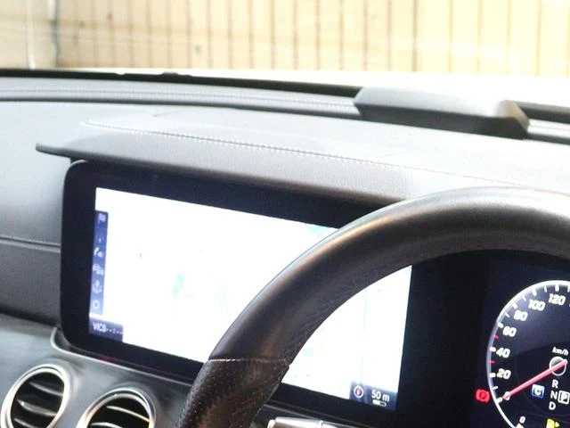 MERCEDES BENZ E-CLASS 49