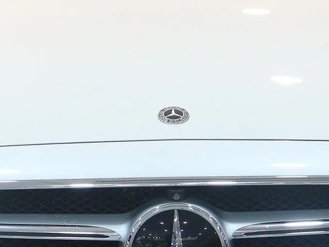 MERCEDES BENZ E-CLASS 32