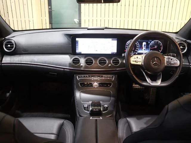 MERCEDES BENZ E-CLASS 10