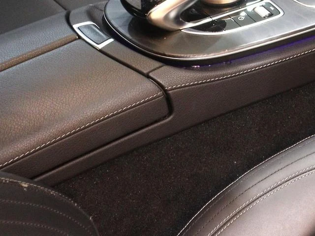 MERCEDES BENZ E-CLASS 54