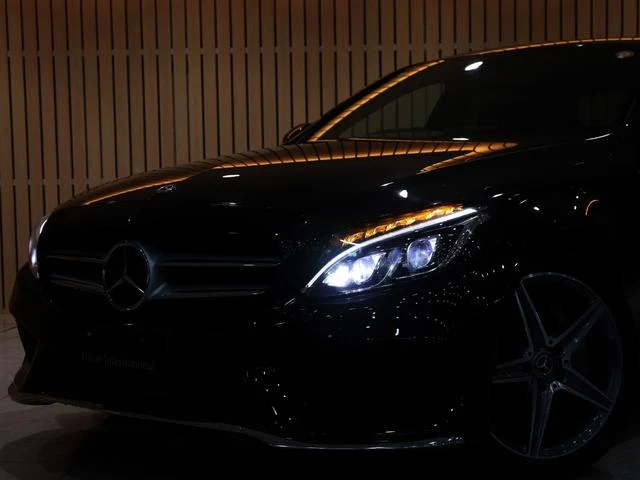MERCEDES BENZ C-CLASS 8
