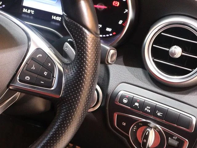MERCEDES BENZ C-CLASS 54