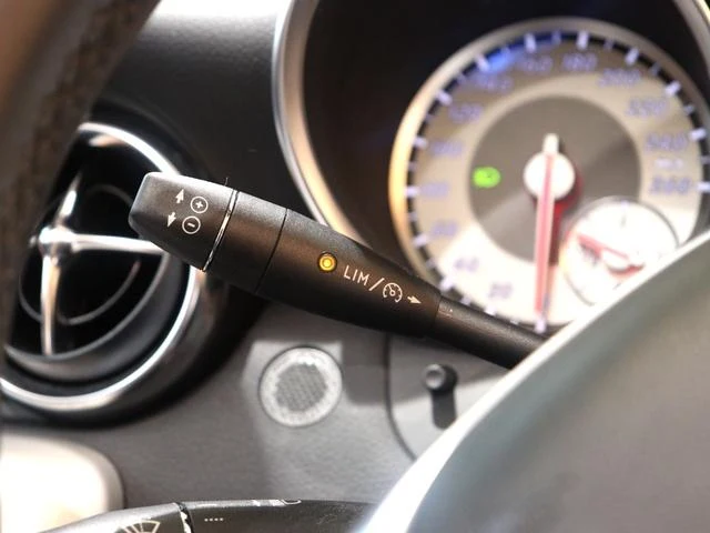 MERCEDES BENZ SLK 24